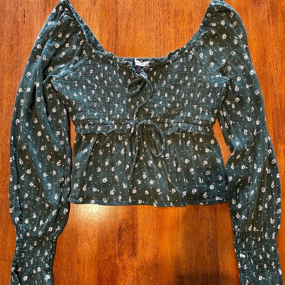 American Eagle Outfitters Dark Green Floral Smocked Peplum Top